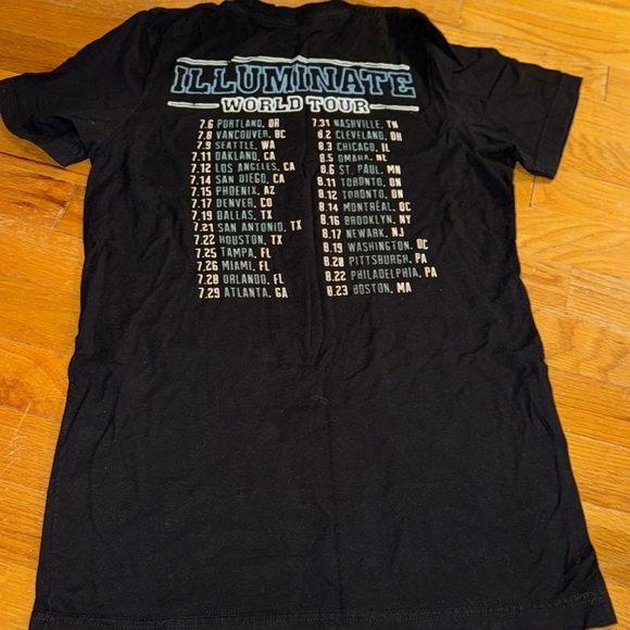 2017 Shawn Mendes illuminate World Tour Concert TShirt Black Short Sleeve - Picture 2 of 5